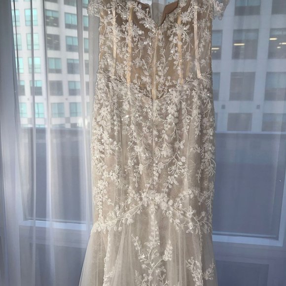 NWOT Lace Mermaid Style Bridal Gown Bridal Size 12 - Picture 6 of 9